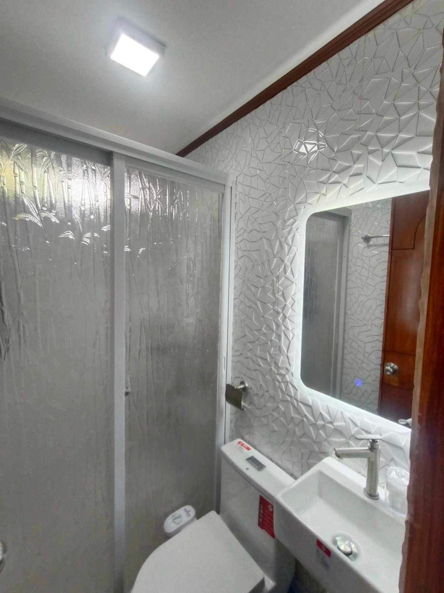Fabuluz Luxury At Princess Place Malolos Eksteriør billede
